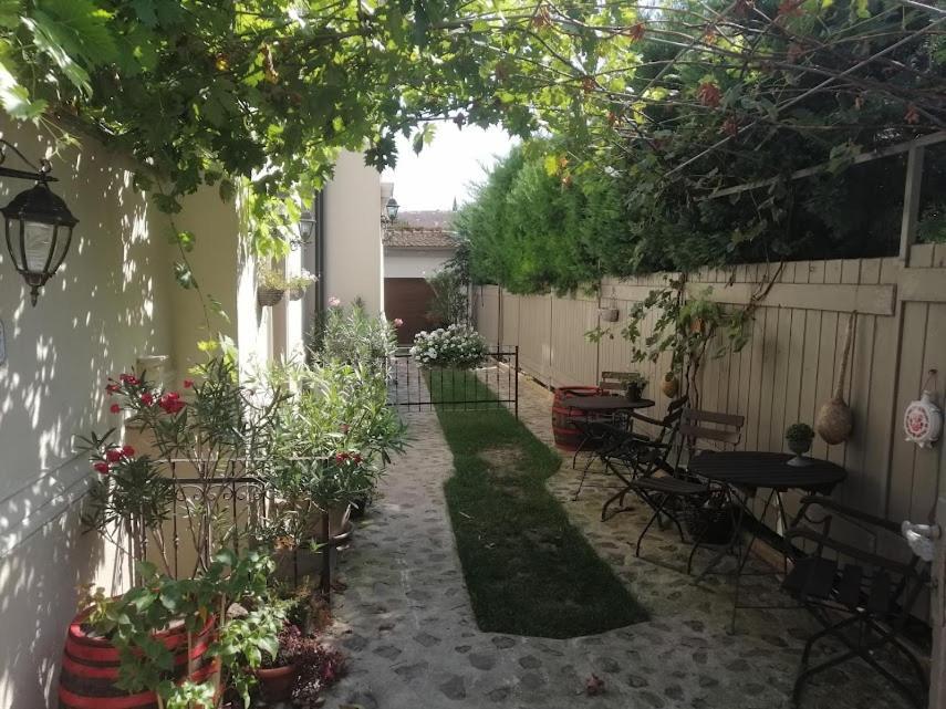 Kuria Apartman With Private Jacuzzi And Pool Budapest Exterior photo