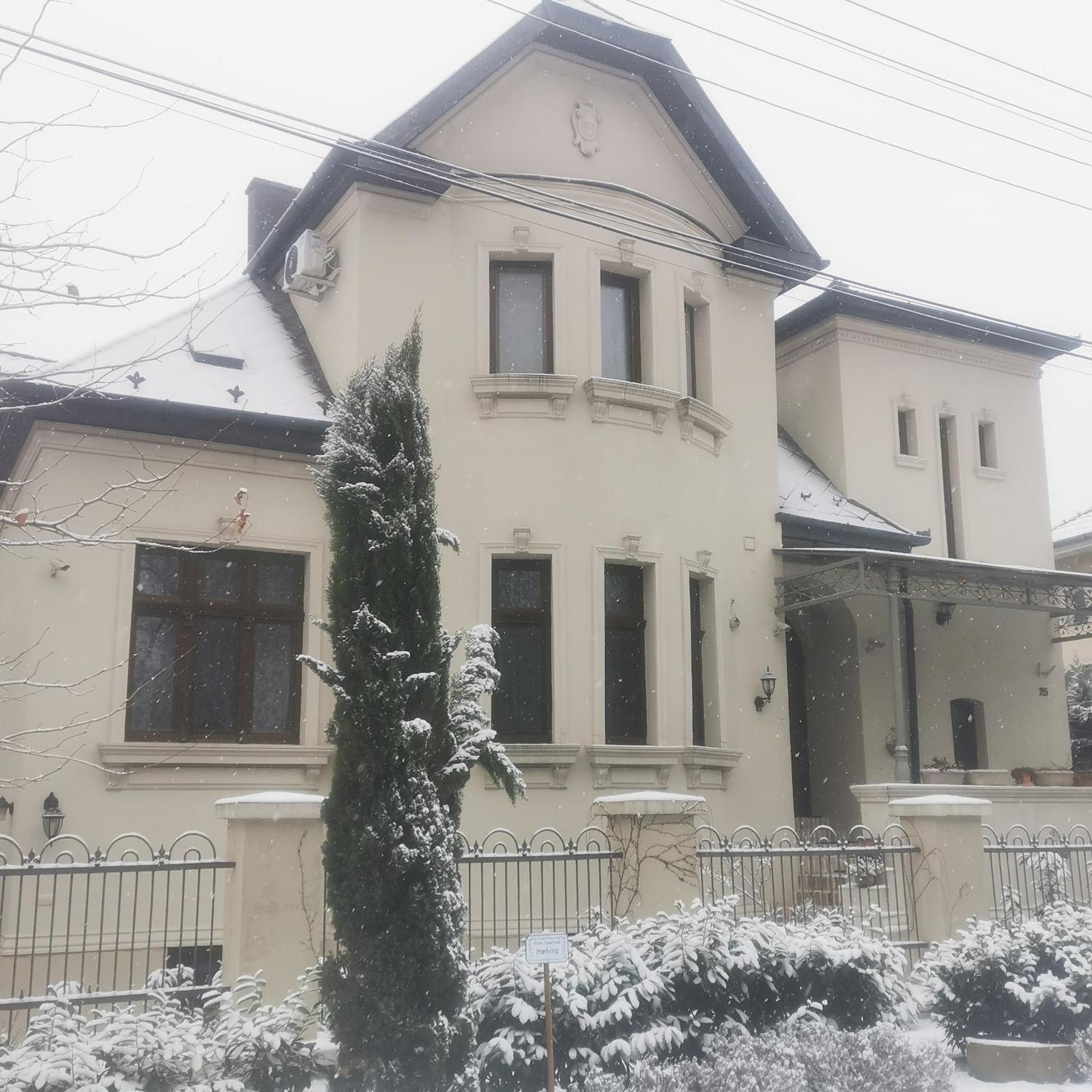 Kuria Apartman With Private Jacuzzi And Pool Budapest Exterior photo